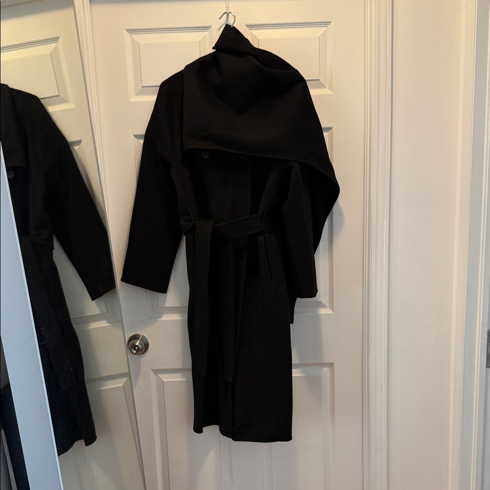 Lamarque Black Wool Coat with Scarf